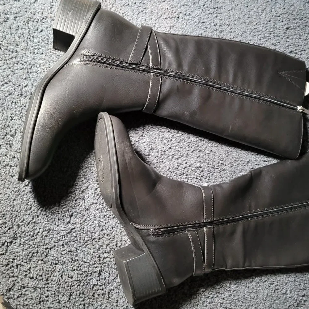 Chaps Womens Rhiannan-W Brown Riding Boots Sz 7.5